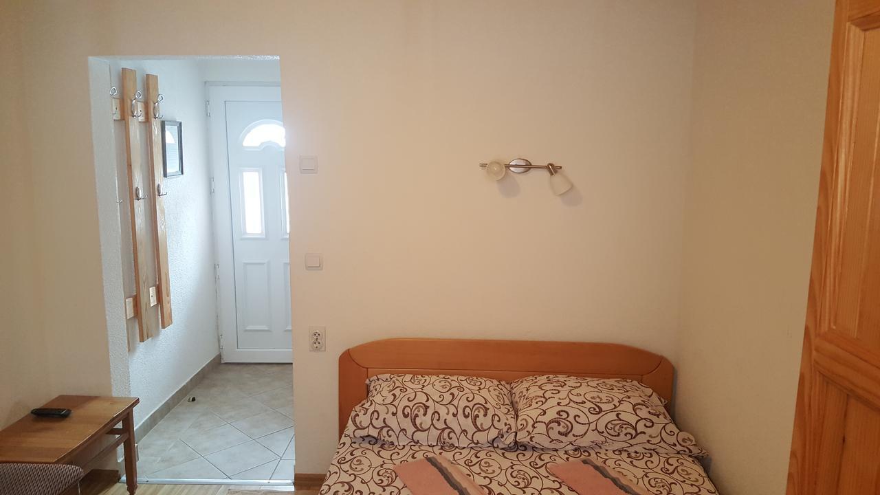 Pansion I Restoran ,, Pogled" Hotell Han Pijesak Exteriör bild