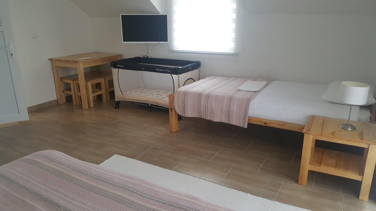Pansion I Restoran ,, Pogled" Hotell Han Pijesak Exteriör bild