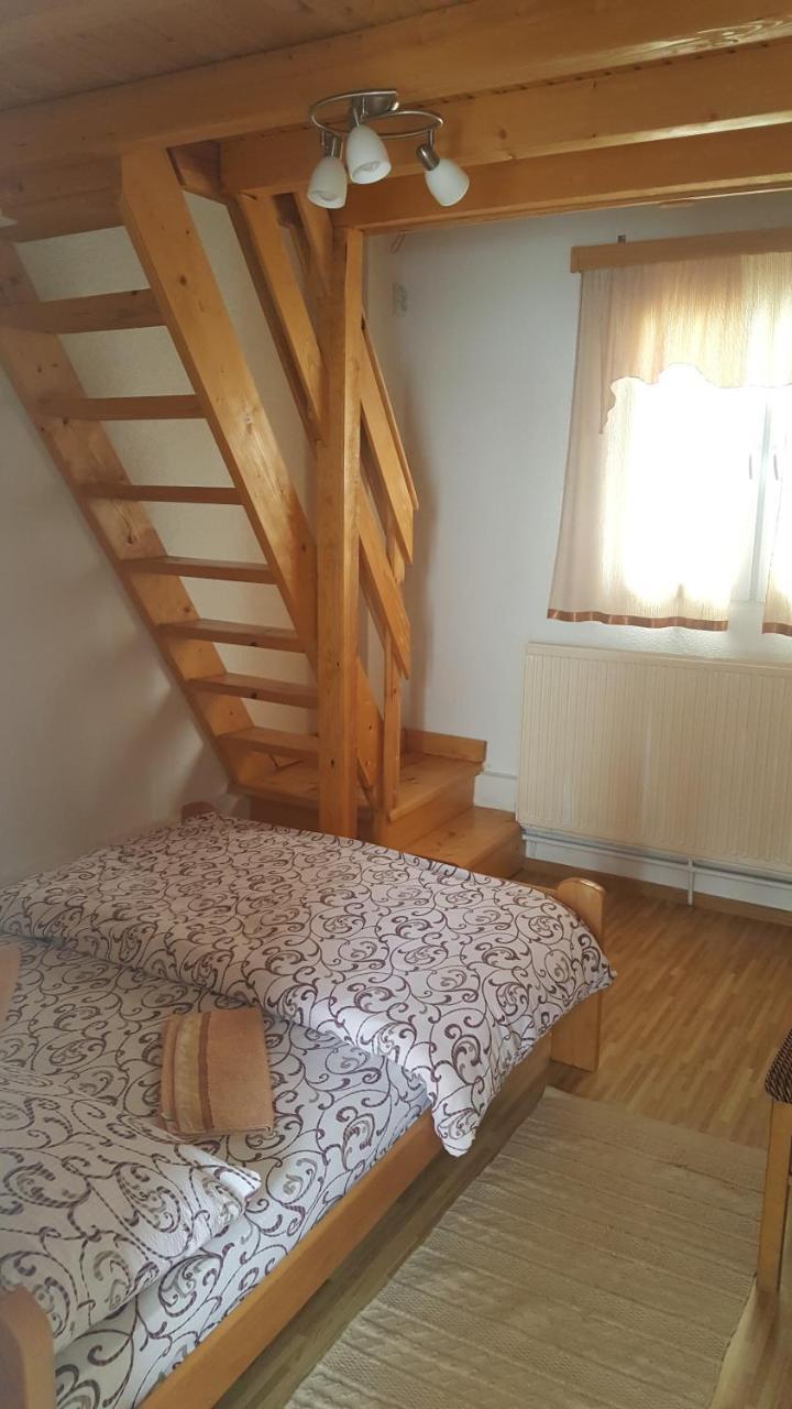 Pansion I Restoran ,, Pogled" Hotell Han Pijesak Exteriör bild