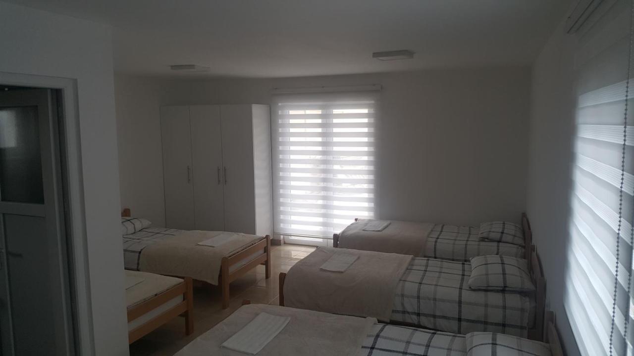 Pansion I Restoran ,, Pogled" Hotell Han Pijesak Exteriör bild