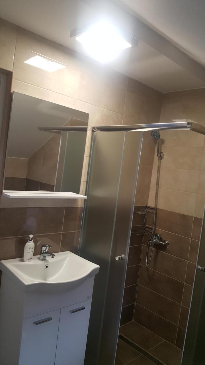 Pansion I Restoran ,, Pogled" Hotell Han Pijesak Exteriör bild