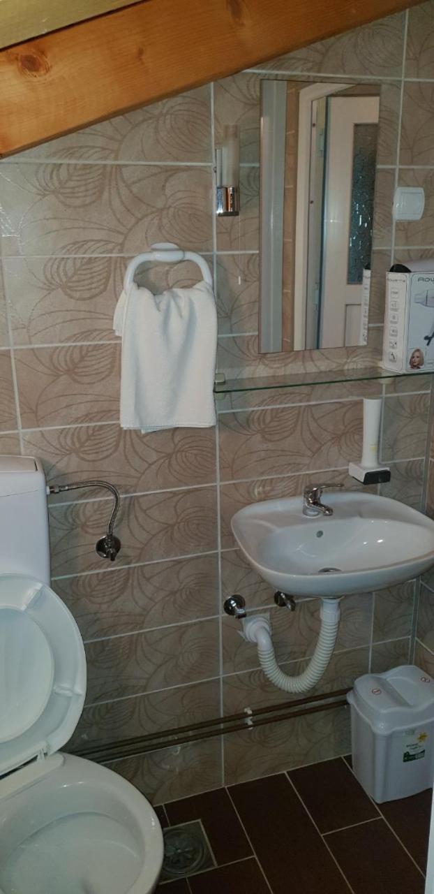 Pansion I Restoran ,, Pogled" Hotell Han Pijesak Exteriör bild
