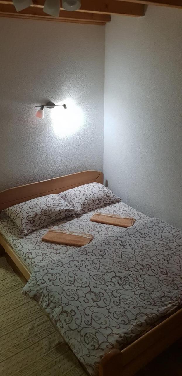 Pansion I Restoran ,, Pogled" Hotell Han Pijesak Exteriör bild
