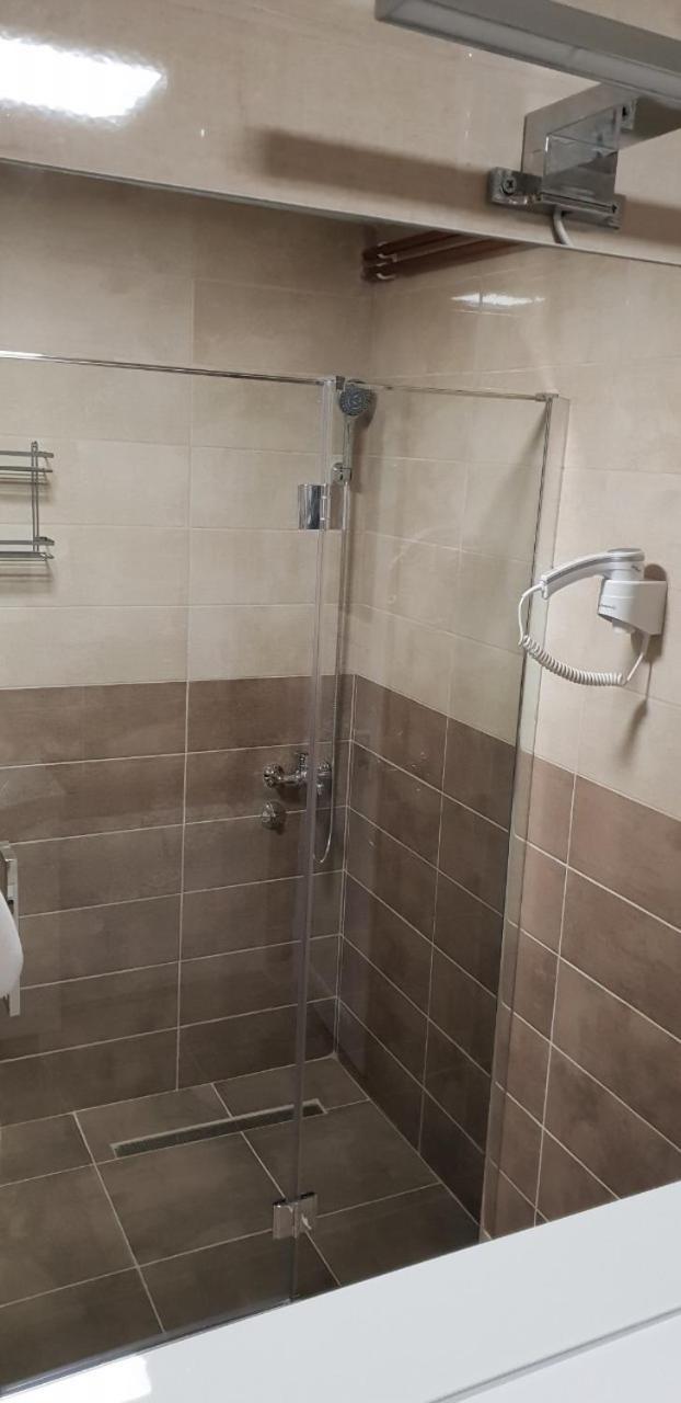 Pansion I Restoran ,, Pogled" Hotell Han Pijesak Exteriör bild